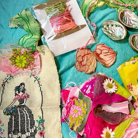 Junk Journal Embellishment Kit w/Raw Crystals & Shells❣️ - Picture 3 of 7